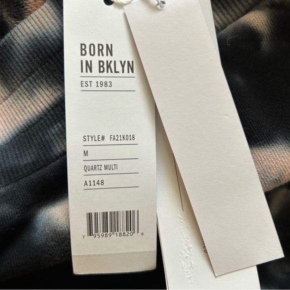 NWT, 525 America Womens High Rise Tye Dye Quartz Multi Shorts Pink/Black, Medium - Picture 5 of 8